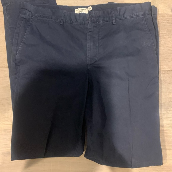Club Monaco basically brand new nice fit chinos navy blue - Picture 4 of 4